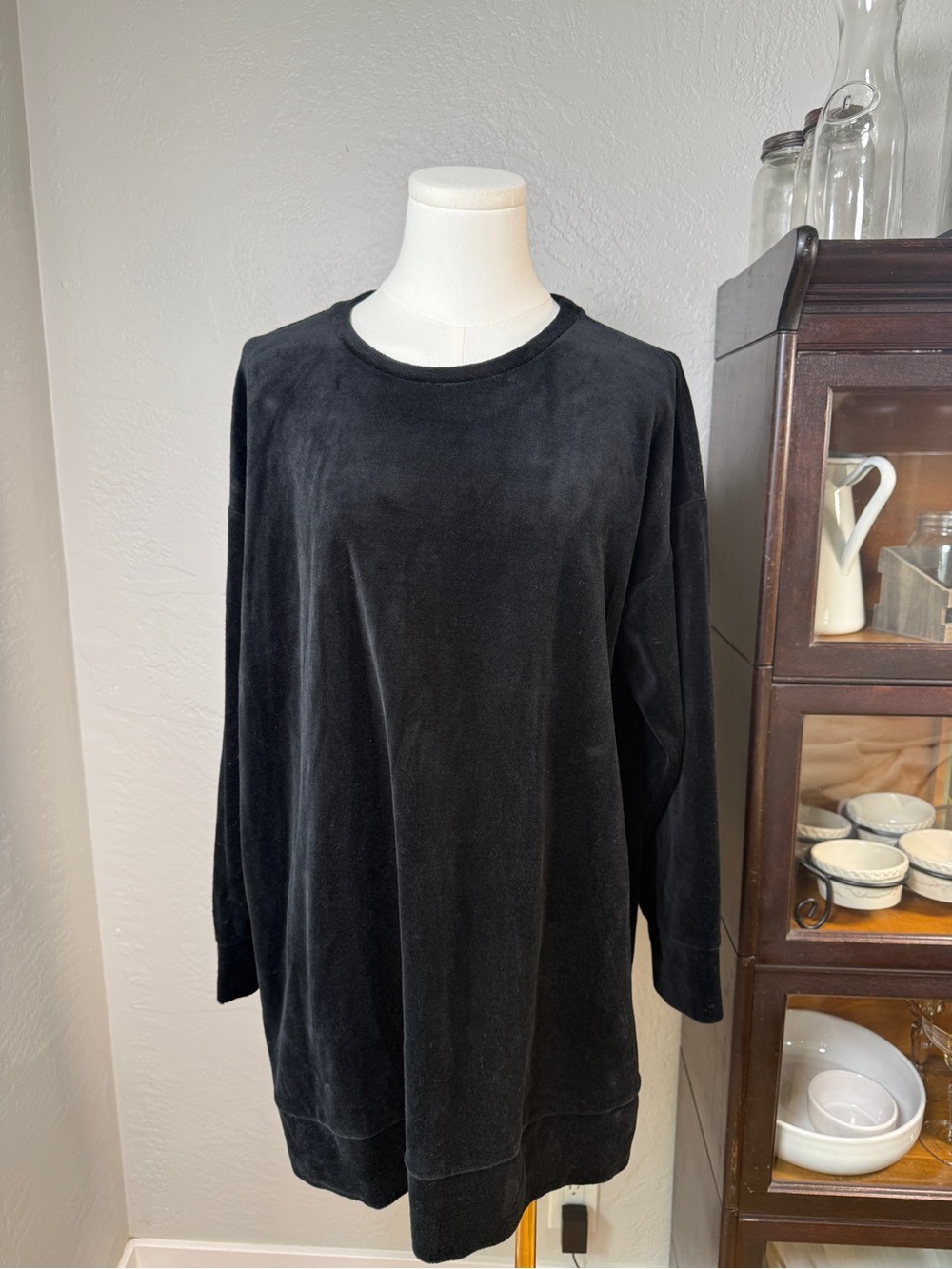 Eileen Fisher Black Velour Tunic Sweatshirt Top Oversized Soft Stretch Size SP